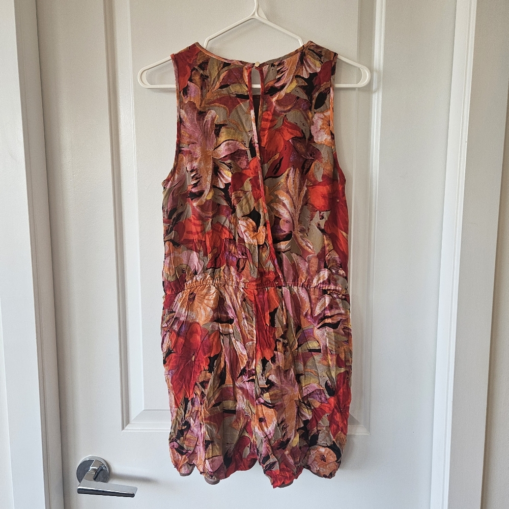 Aritzia Wilfred 100% Silk Rive Floral Colourful Romper Size Small - Picture 8 of 10